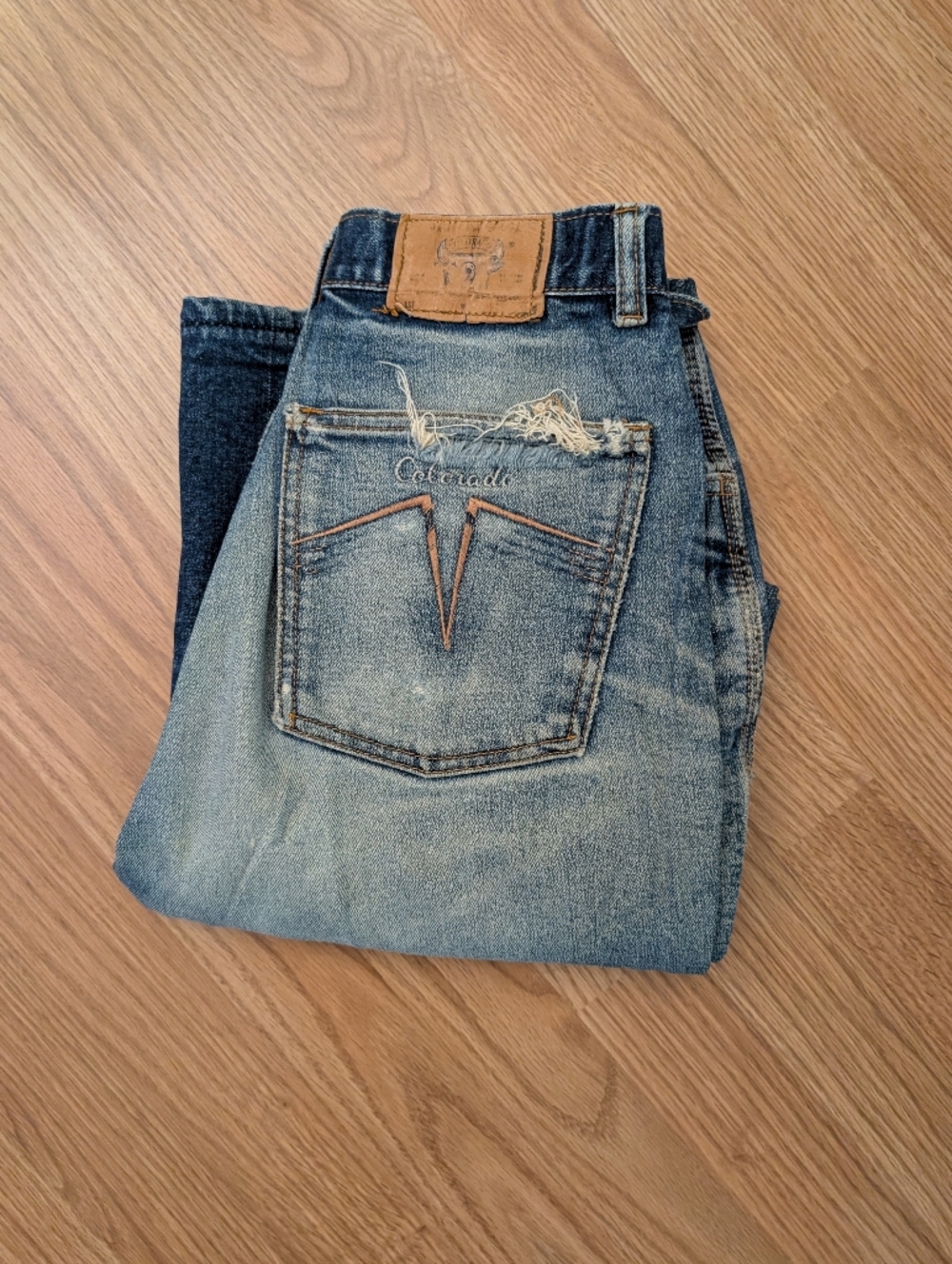High-Rise Distressed Light Blue Women's Jeans